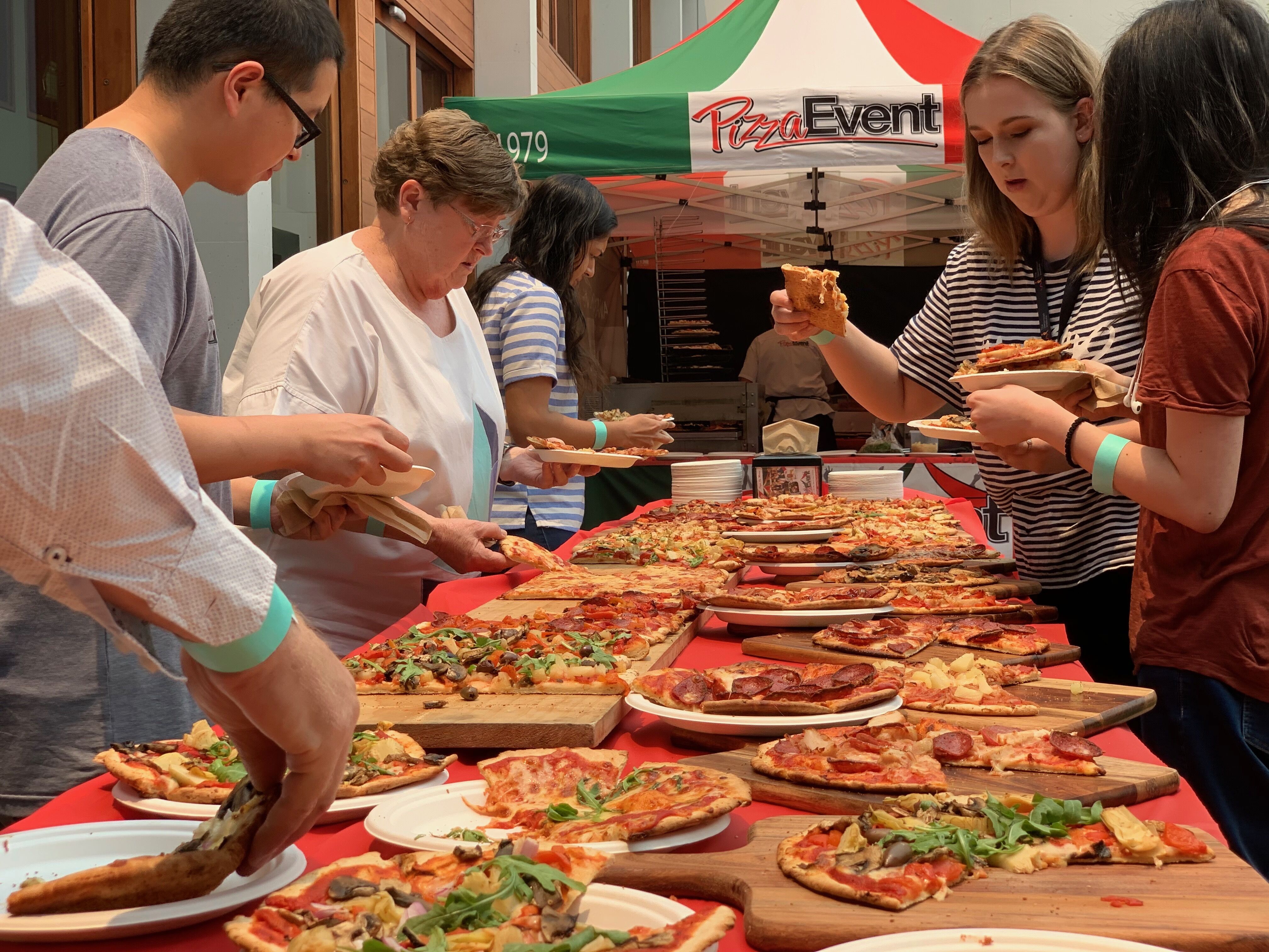 Sydneys Mobile Pizza Catering | Pizza Event